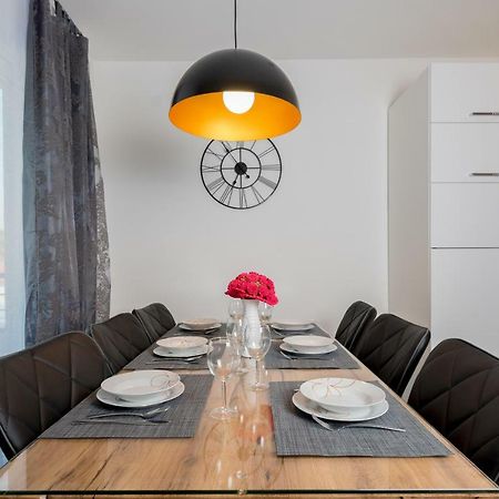 Villa Anja 1St Floor Peroj Dış mekan fotoğraf