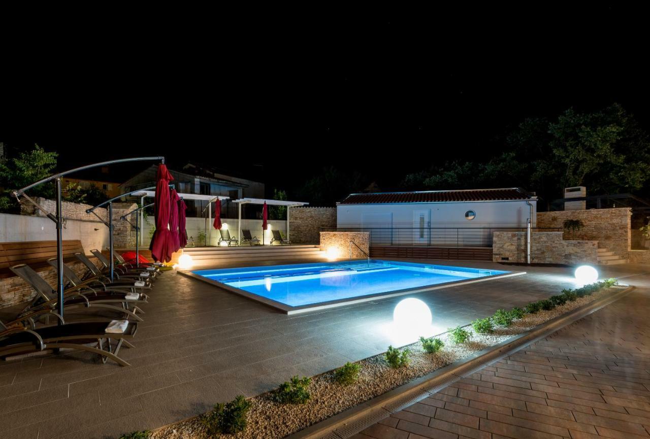 Villa Anja 1St Floor Peroj Dış mekan fotoğraf