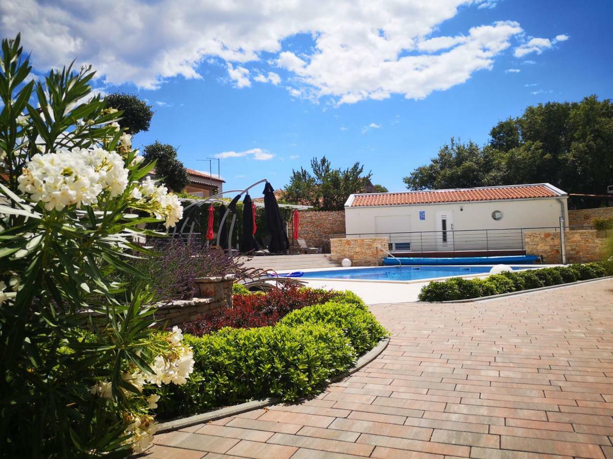 Villa Anja 1St Floor Peroj Dış mekan fotoğraf