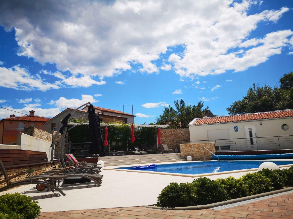 Villa Anja 1St Floor Peroj Dış mekan fotoğraf